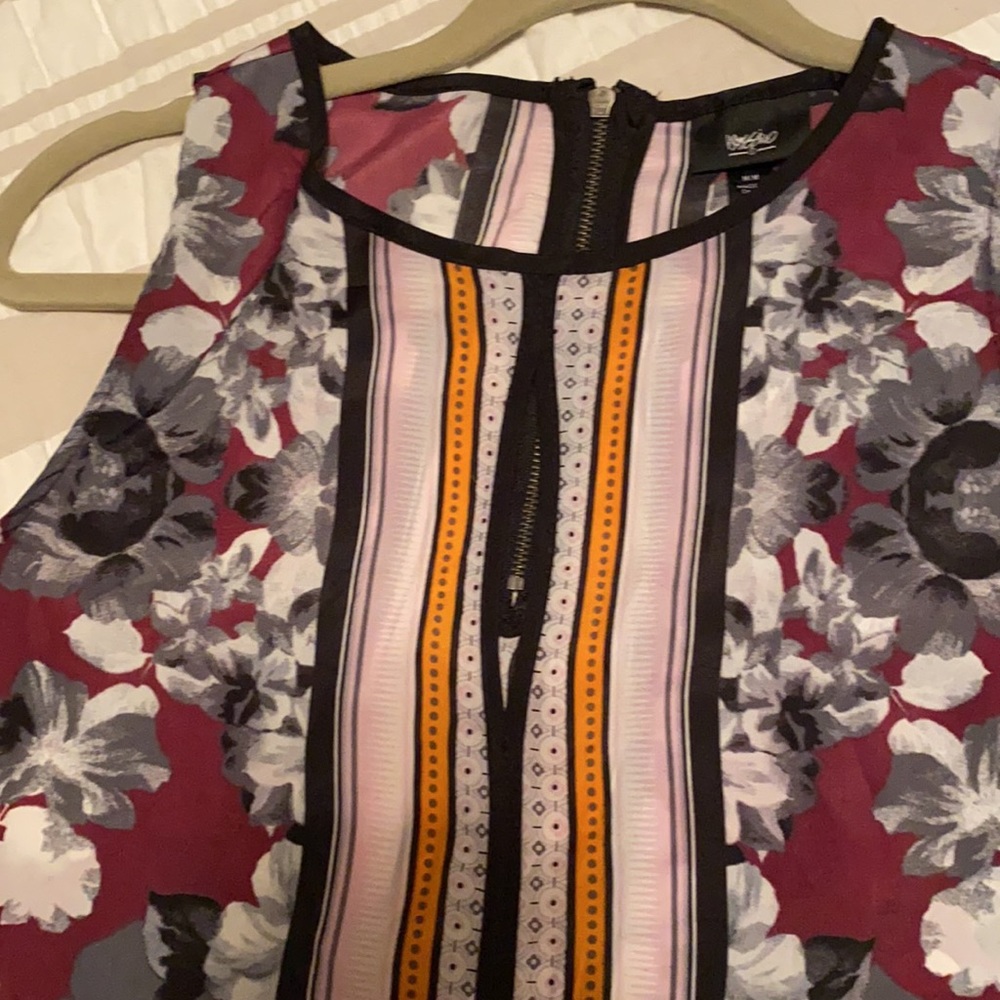 Mossimo top - Picture 6 of 7